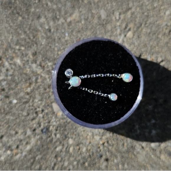 Junipurr Mei Triple Faux Opals, CZ and Chains 14 kt white gold - Picture 2 of 12